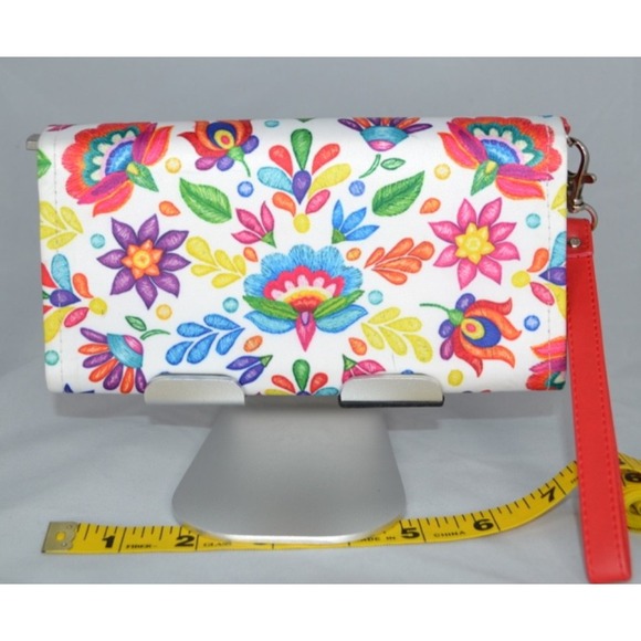 WOMENS TAWI WALLET, NWOT,TRADITIONAL MEXICAN COLORFUL DESIGN WALLET WRISTLET‎ - Picture 2 of 4